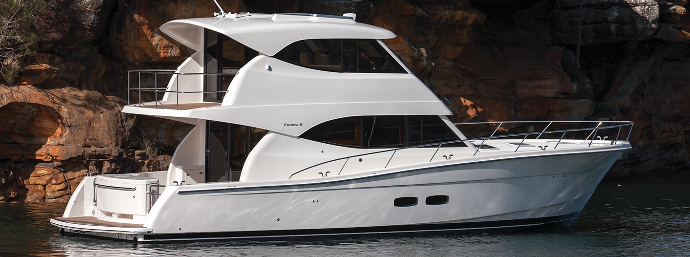 difference between cabin cruiser and yacht