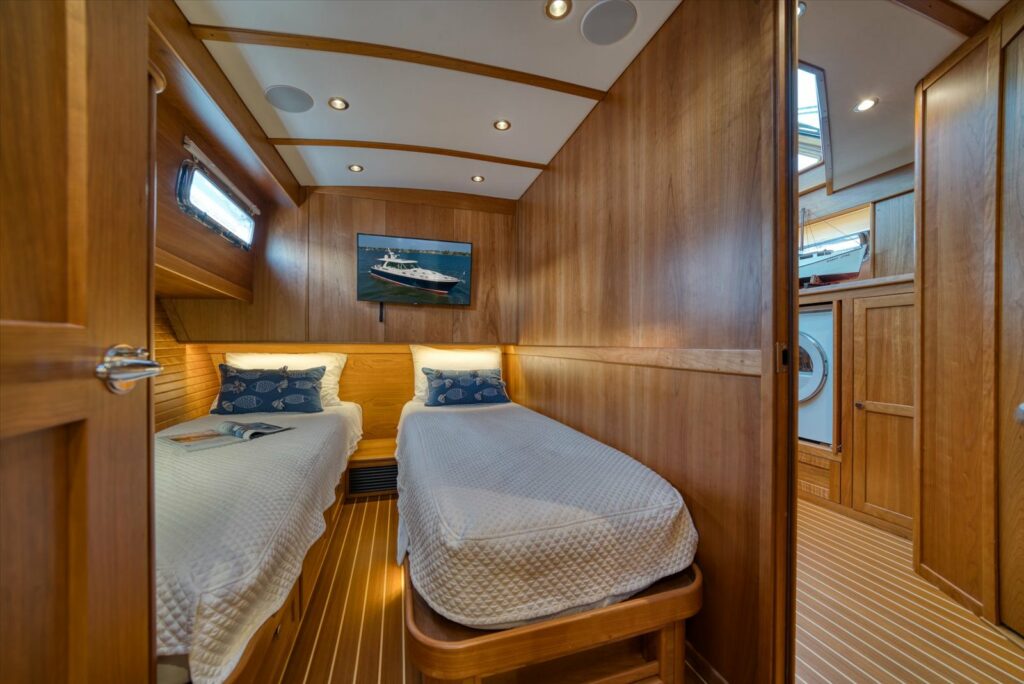Twin Bed Configuration of 3rd Guest Stateroom on LUCY BELLE 2023 Sabre 58 Salon Express